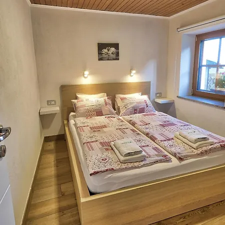 شقة Apartmaji Tina *