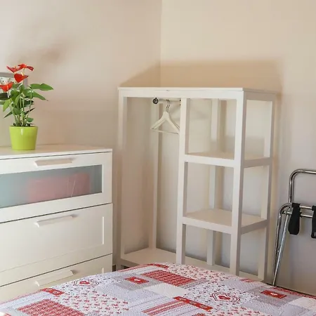 Apartmaji Tina *