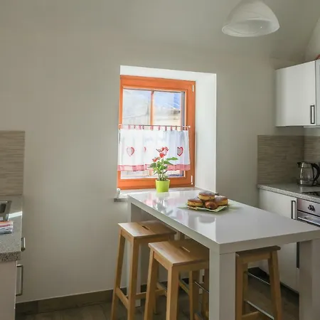 Apartmaji Tina * Zgornje Gorje